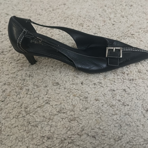 Prada sling back heels in black with silver buckle in size 39 1/2 - Picture 3 of 6
